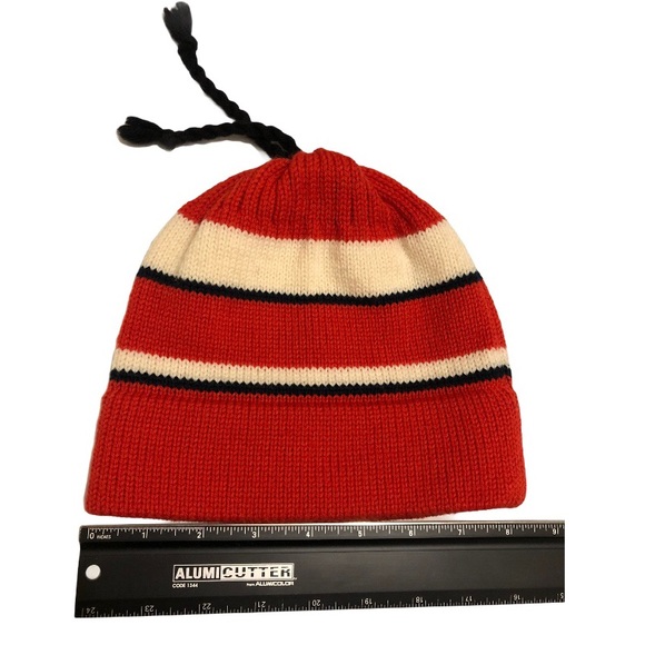 Wool beanie - Picture 1 of 2